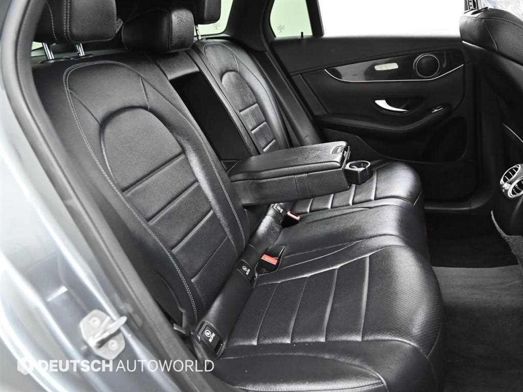 Mercedes Benz GLC Class - Vista 12