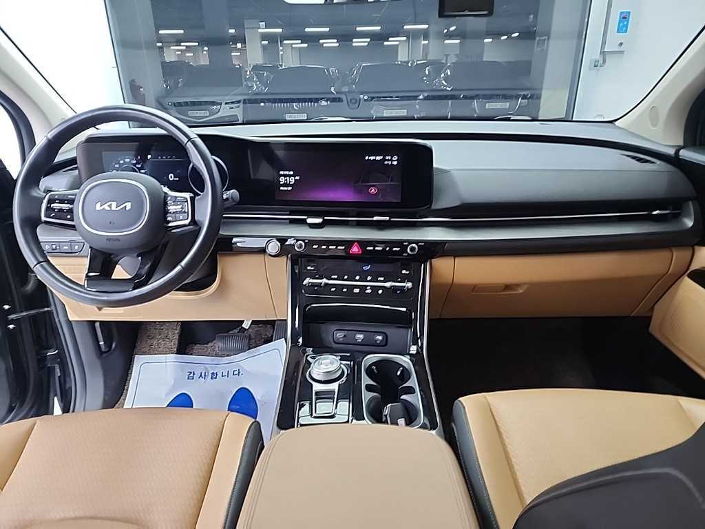 KIA Carnival - Vista 7