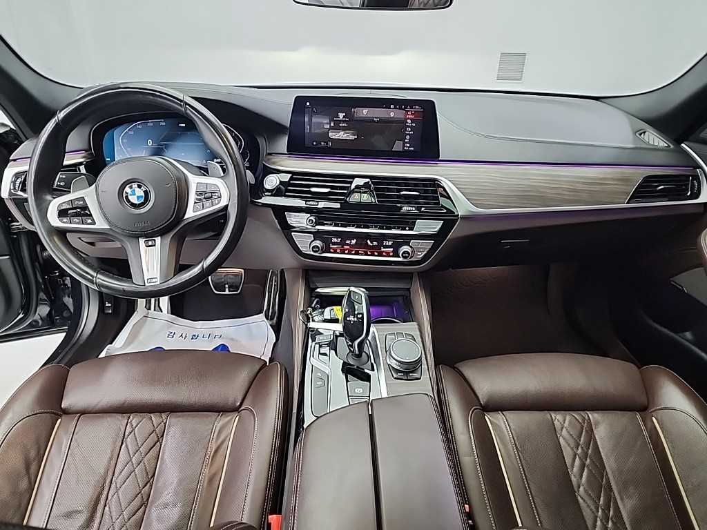 BMW 5 Series - Vista 7