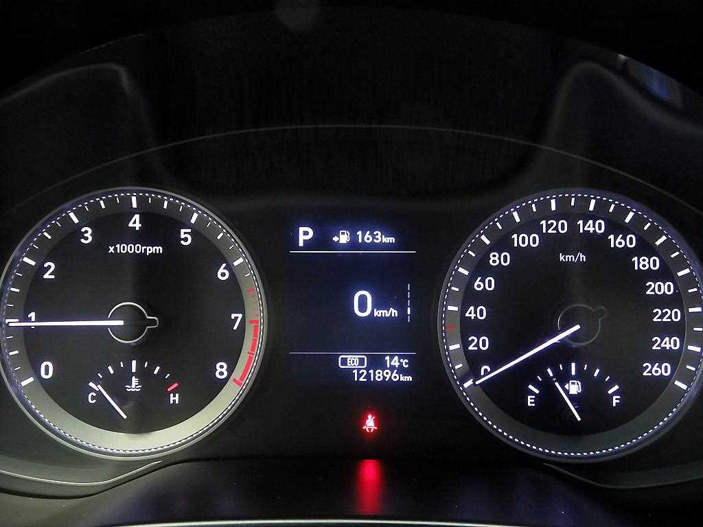 HYUNDAI Grandeur - Vista 11