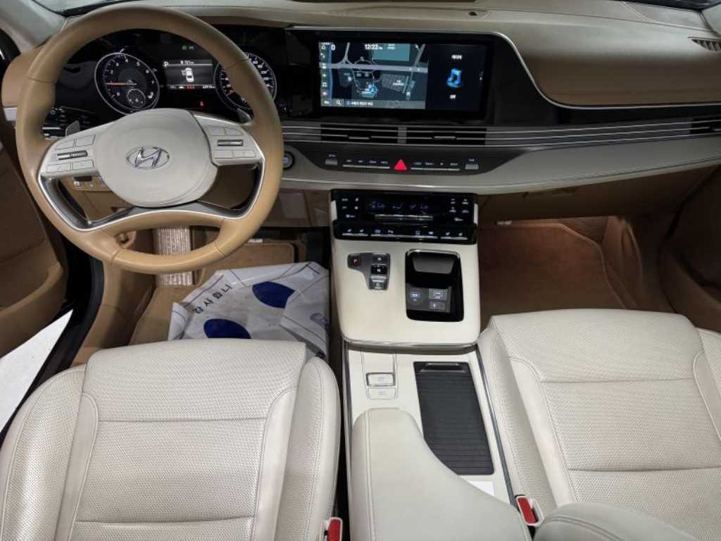 HYUNDAI Grandeur - Vista 7