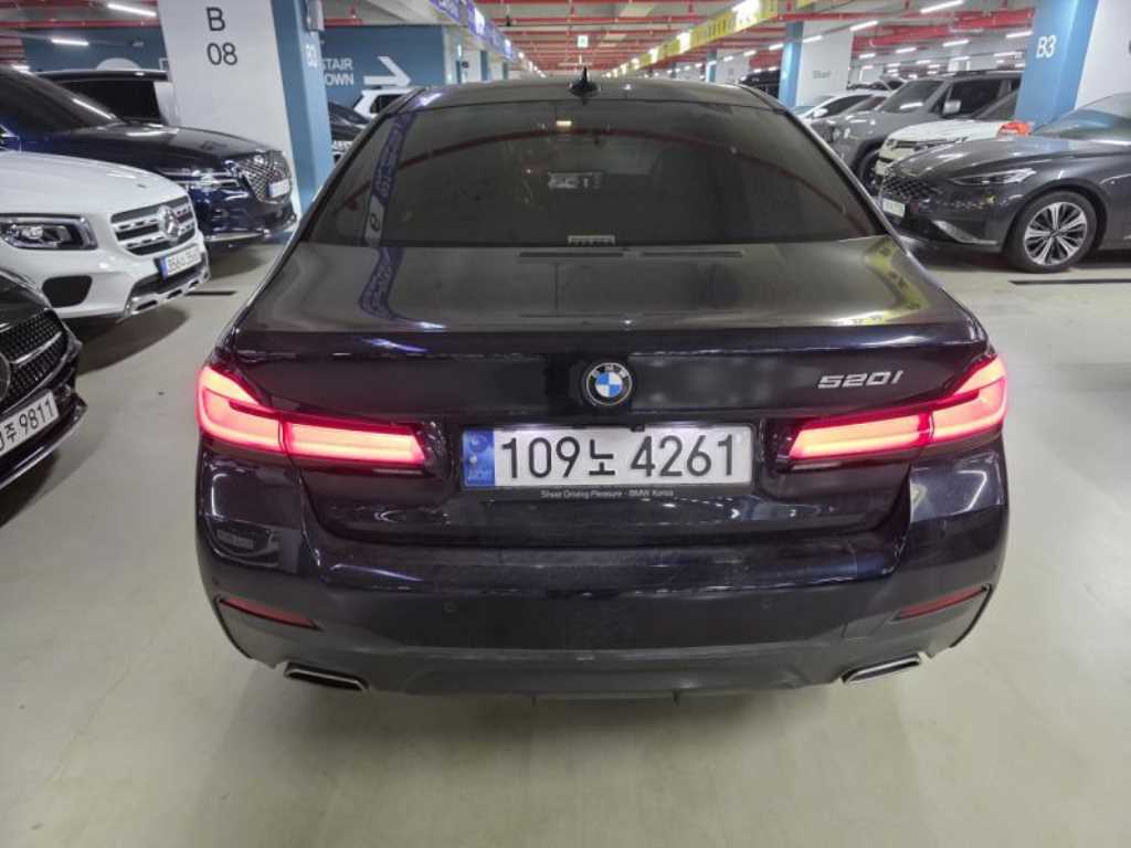 BMW 5 Series - Vista 2