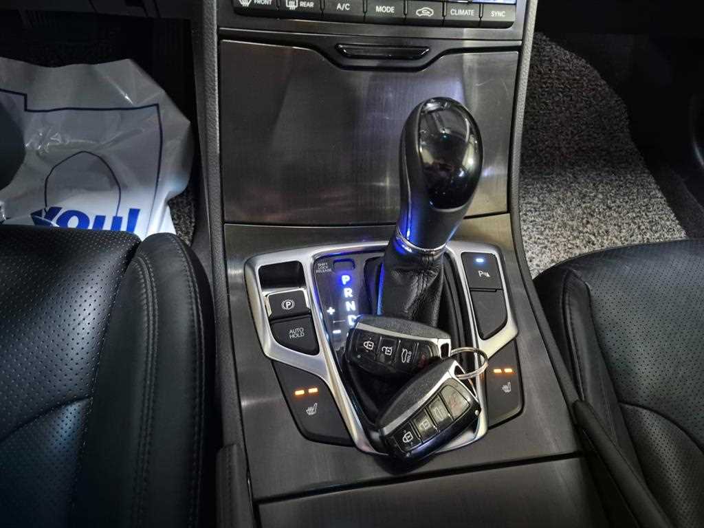 HYUNDAI Grandeur 2016 Negro - Importación desde Corea - HF Imports Iquique - Foto 17