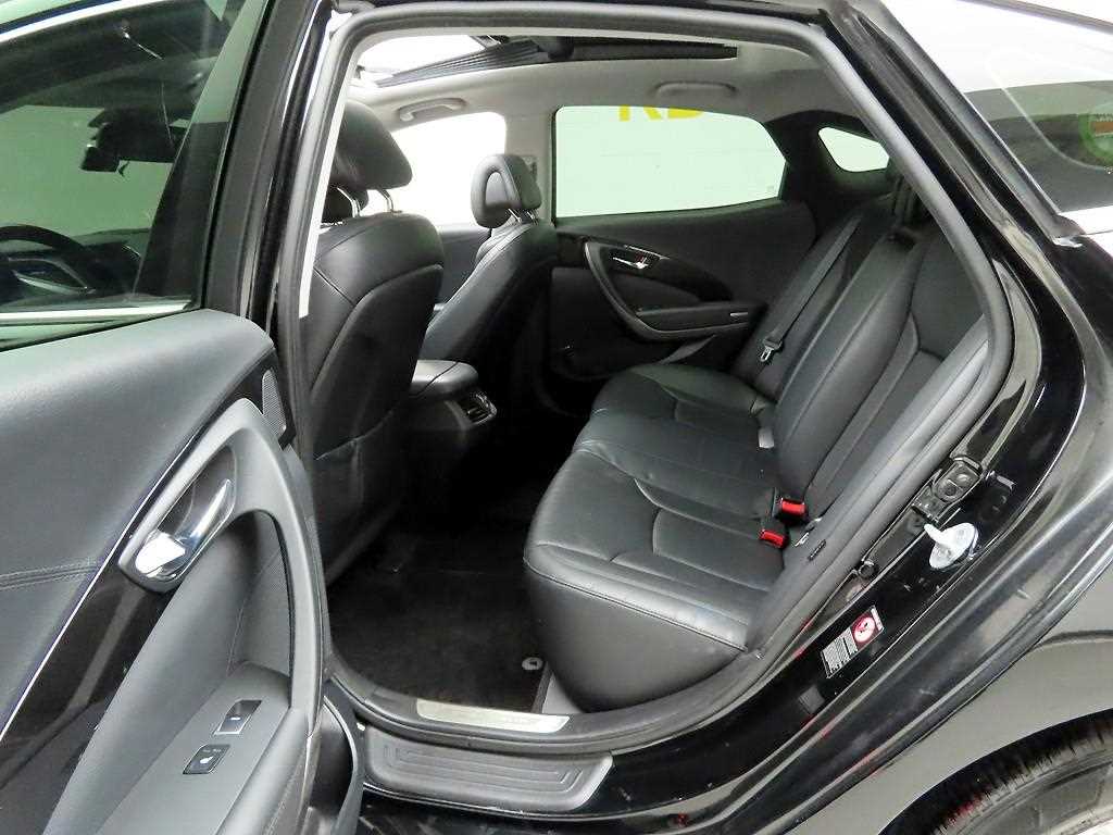 HYUNDAI Grandeur - Vista 12