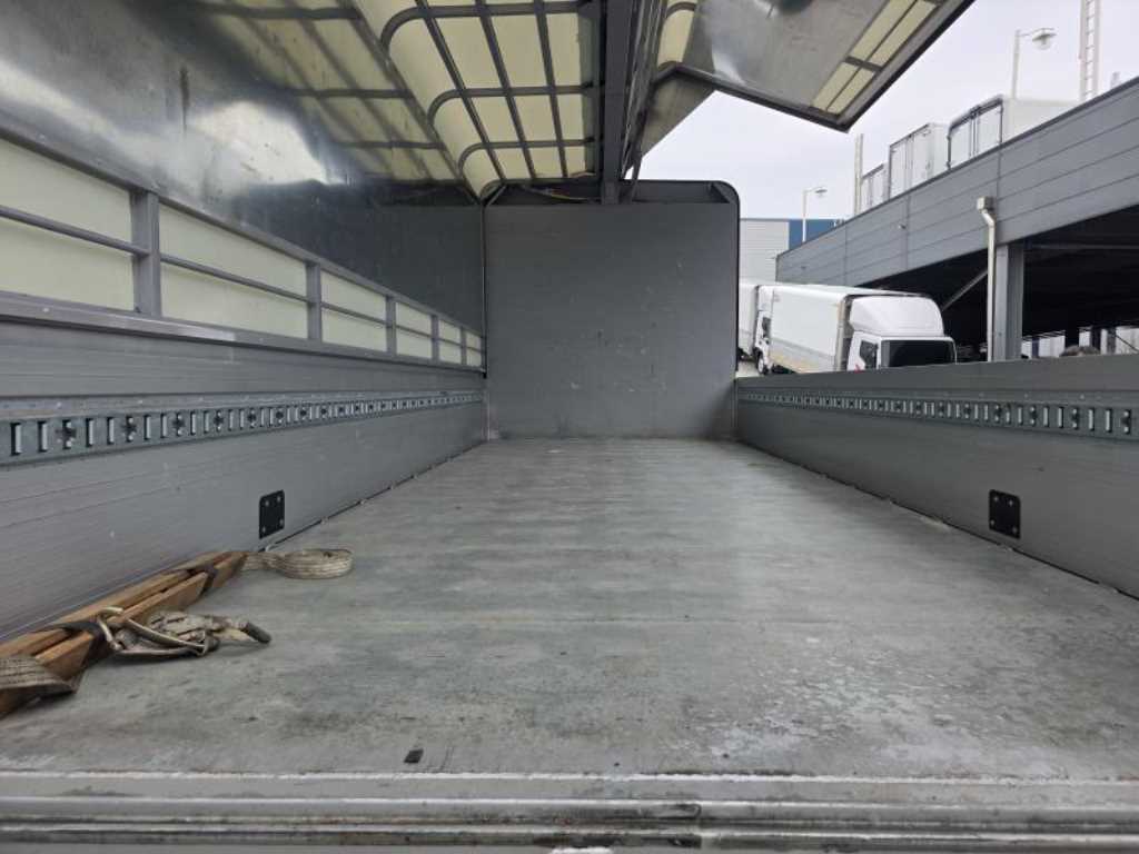 medium and large cargo truck - Vista 7