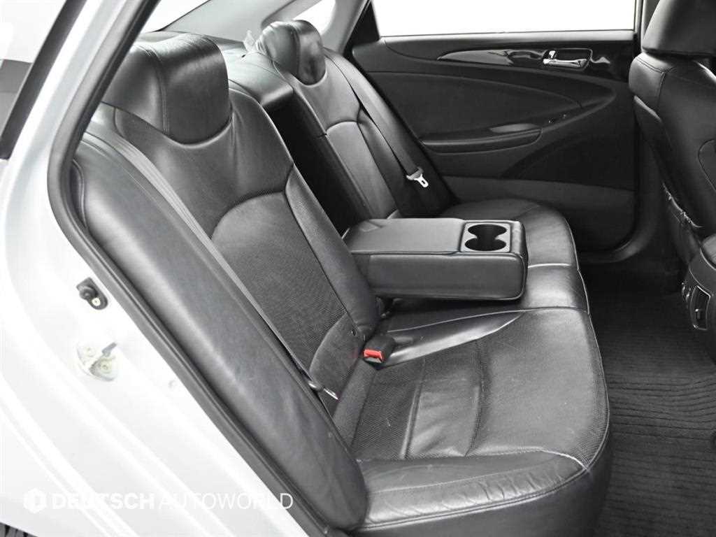 HYUNDAI Sonata - Vista 12