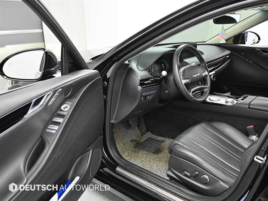 Genesis G80 - Vista 12