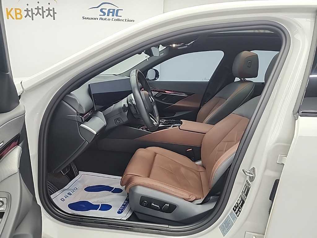 BMW 5 Series - Vista 11