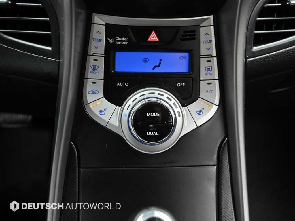 HYUNDAI Avante 2012 Plateado - Importación desde Corea - HF Imports Iquique - Foto 17