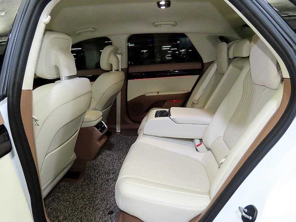 HYUNDAI Grandeur - Vista 7