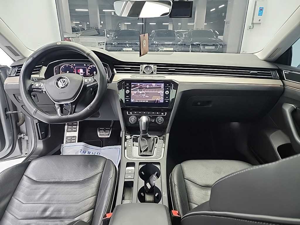 Volkswagen Arteon - Vista 7