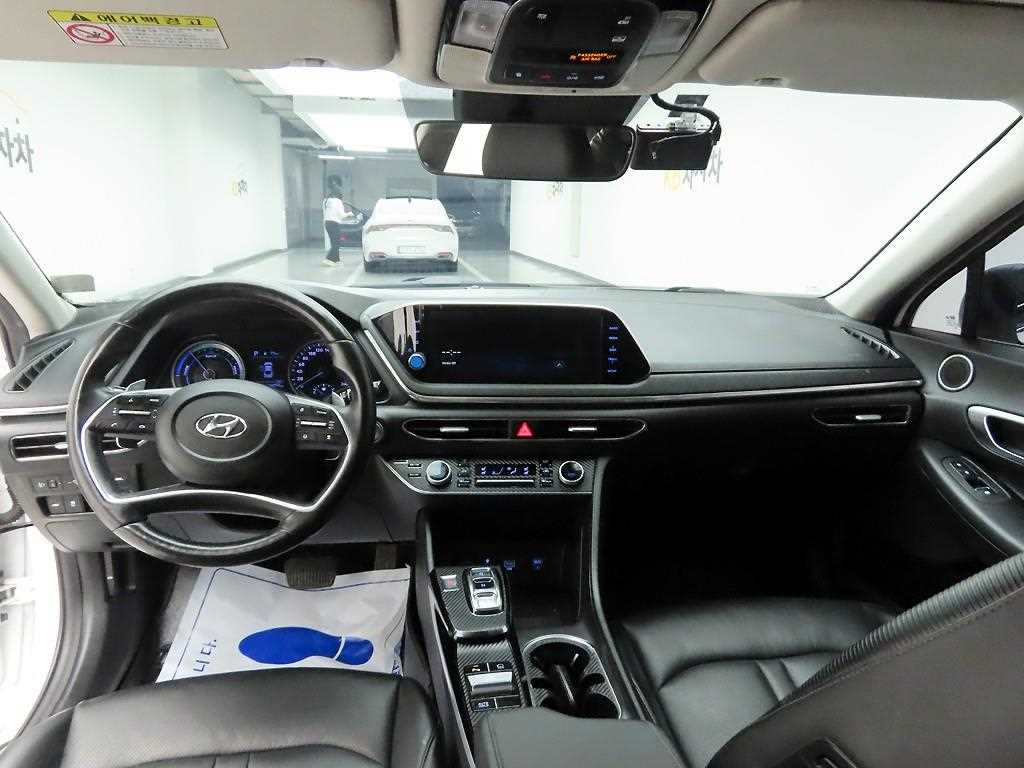 HYUNDAI Sonata - Vista 7