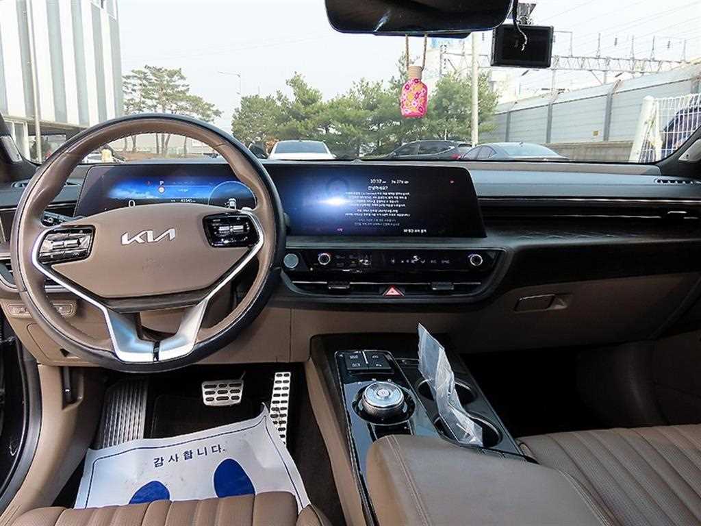 KIA K8 - Vista 7