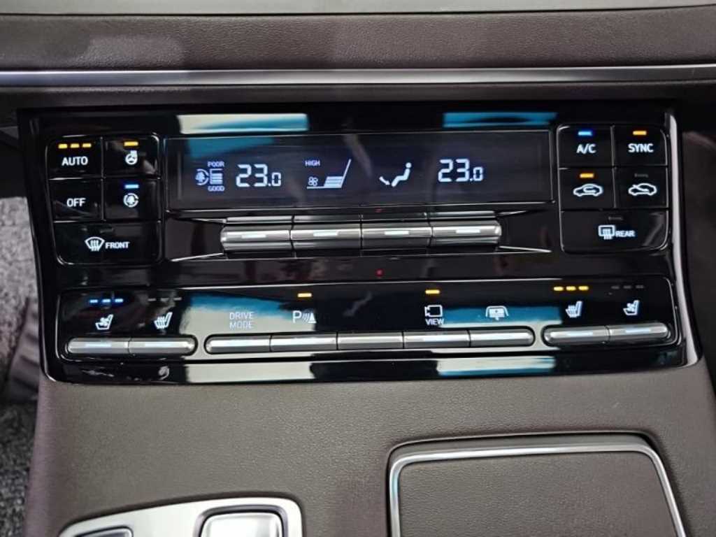 HYUNDAI Grandeur - Vista 11