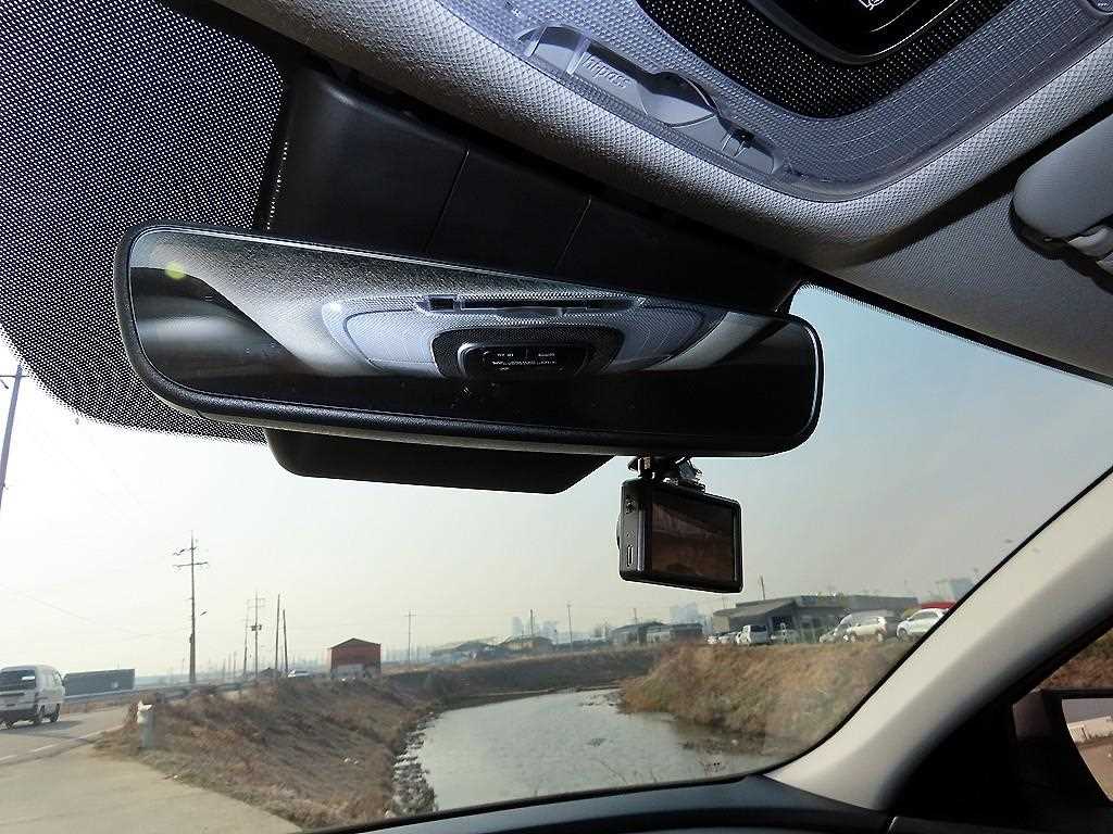 HYUNDAI Avante - Vista 12