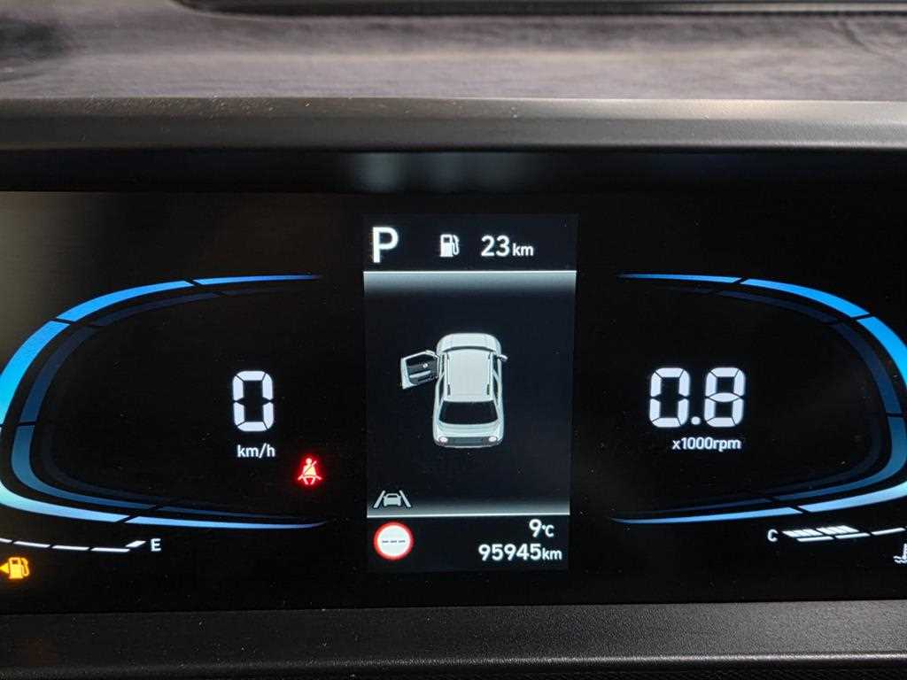 HYUNDAI Casper - Vista 11