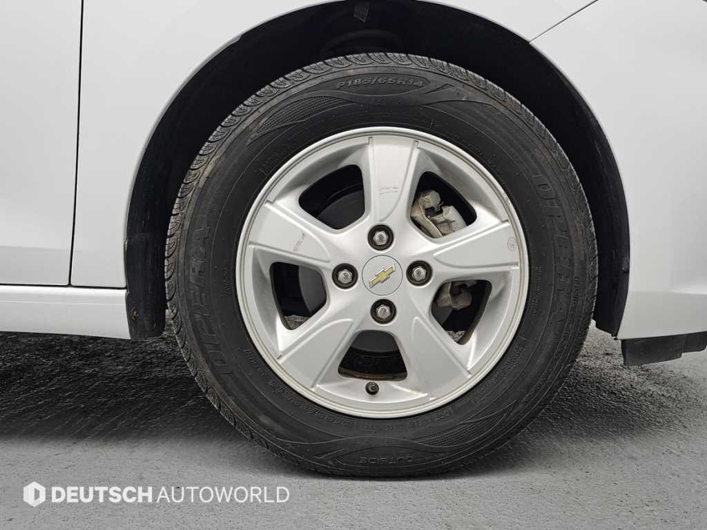 Chevrolet Spark - Vista 5