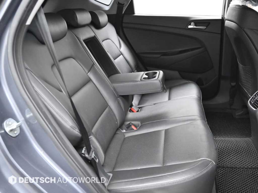 HYUNDAI Tucson - Vista 12