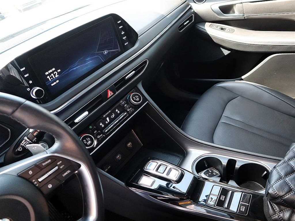 HYUNDAI Sonata - Vista 10