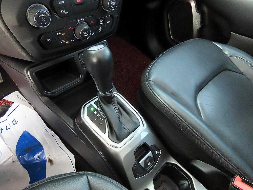 Jeep Renegade - Vista 10