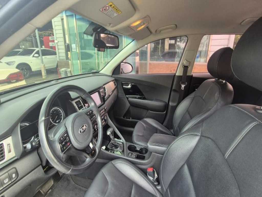 KIA Niro - Vista 7