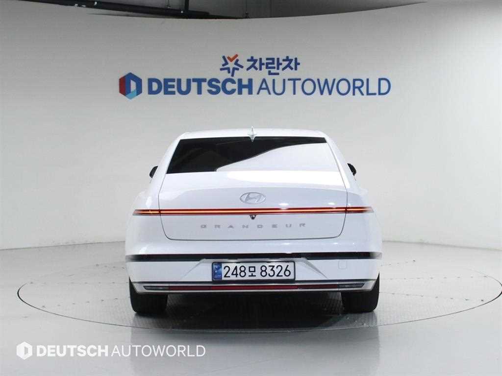 HYUNDAI Grandeur - Vista 4