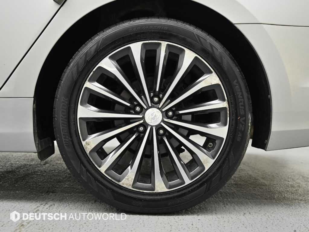 HYUNDAI Grandeur - Vista 5