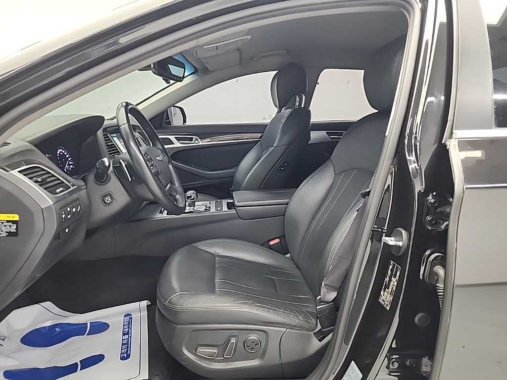 Genesis G80 - Vista 11