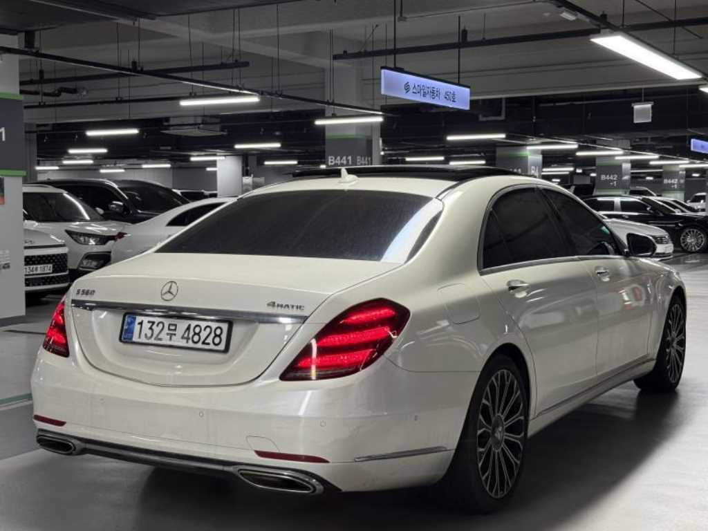 Mercedes Benz S Class - Vista 4
