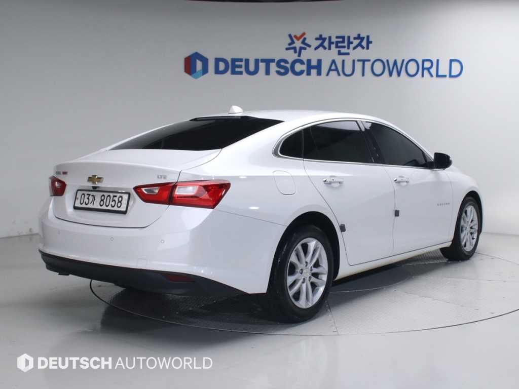 Chevrolet Malibu - Vista 2