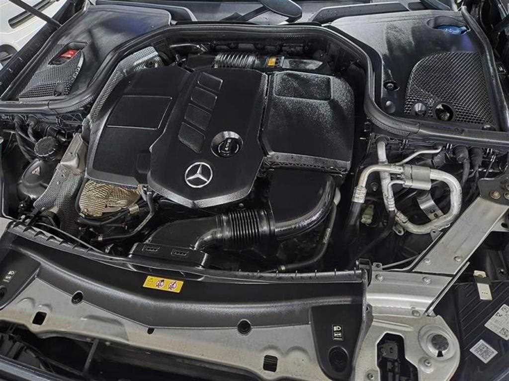 Mercedes Benz E class 2021 Gris - Importación desde Corea - HF Imports Iquique - Foto 18