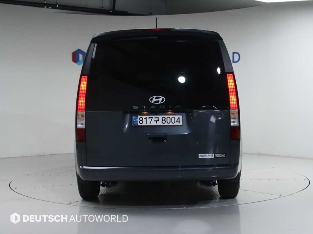 HYUNDAI Staria - Vista 4