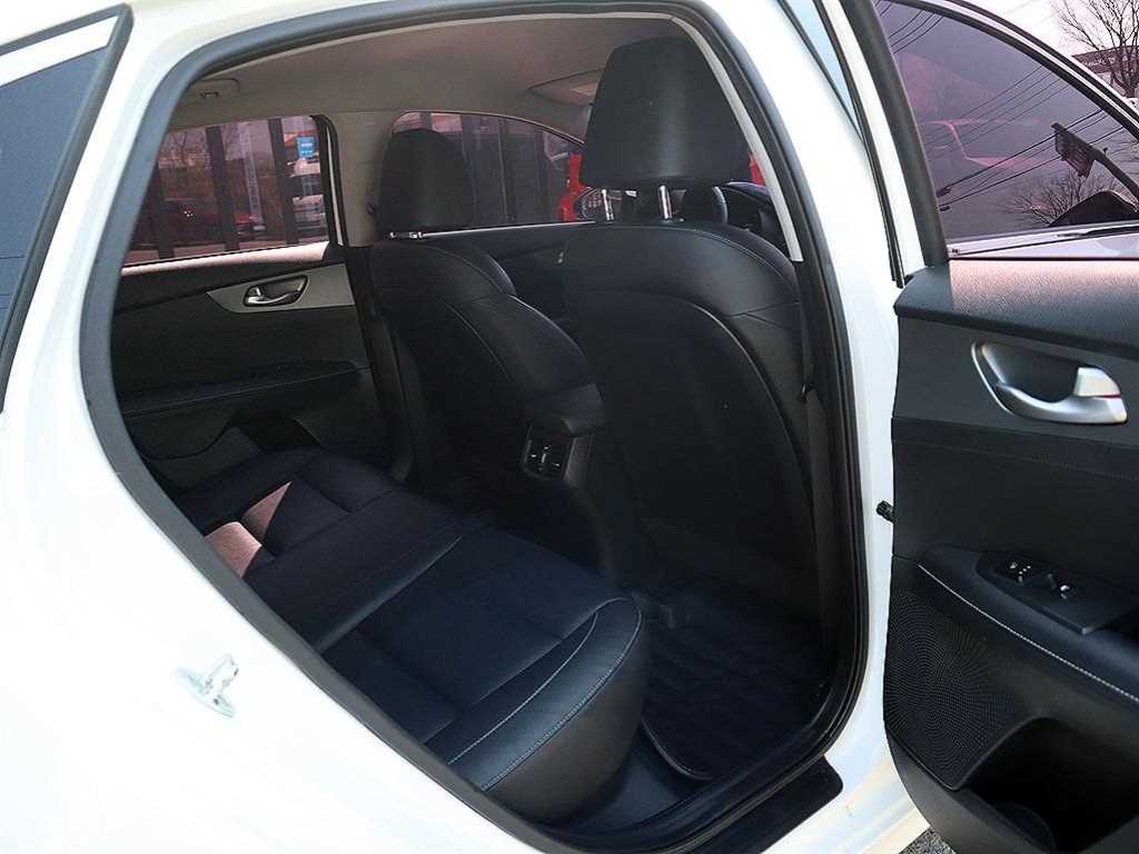 KIA K3 2019 Blanco - Importación desde Corea - HF Imports Iquique - Foto 14