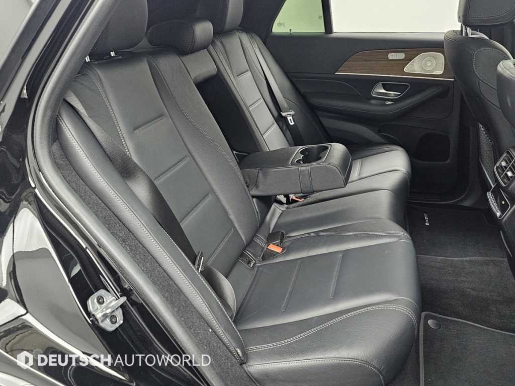 Mercedes Benz GLE Class - Vista 12