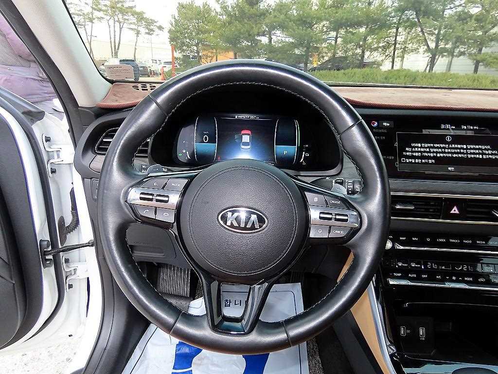 KIA K7 - Vista 8