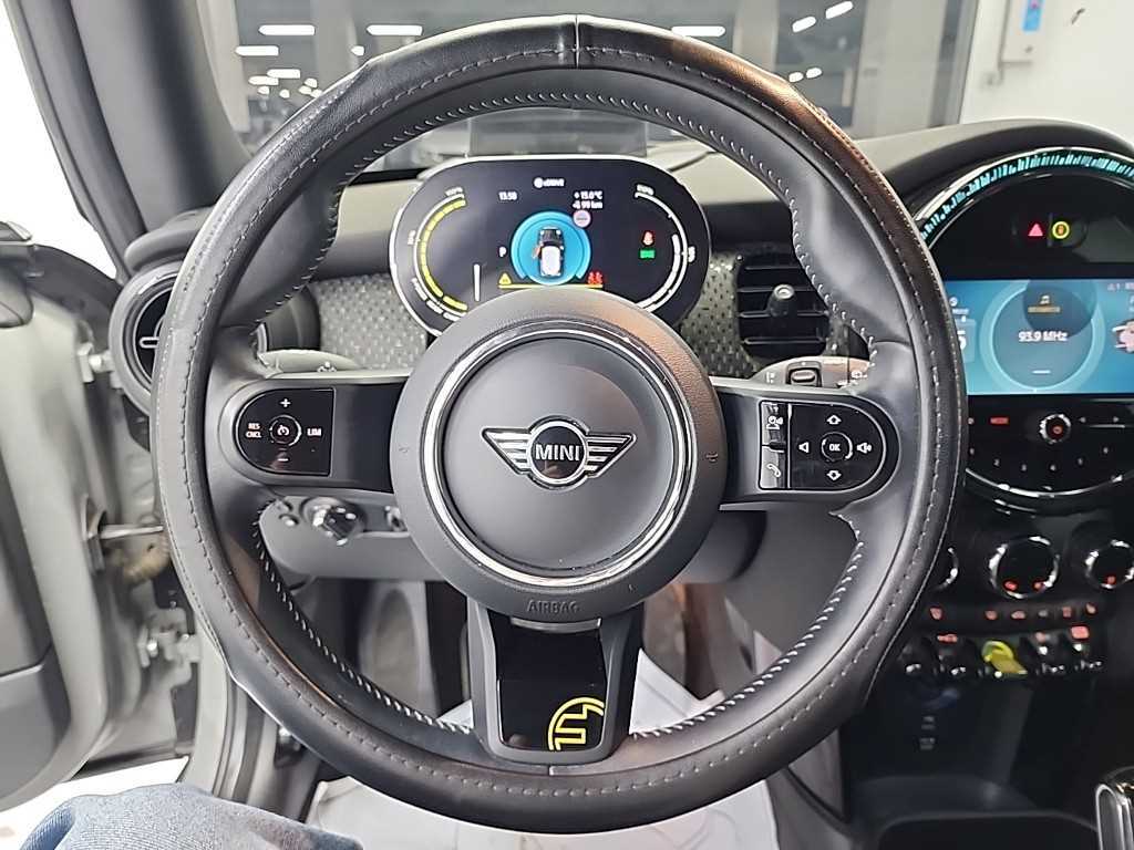 Mini Cooper Electric - Vista 2