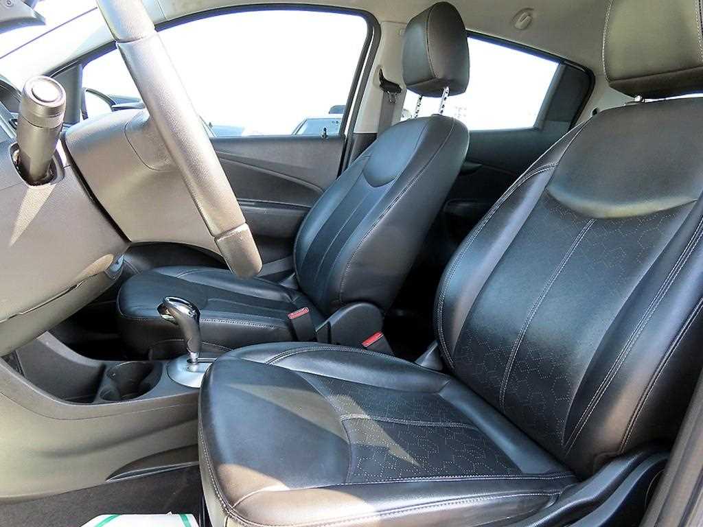 Chevrolet Spark - Vista 5