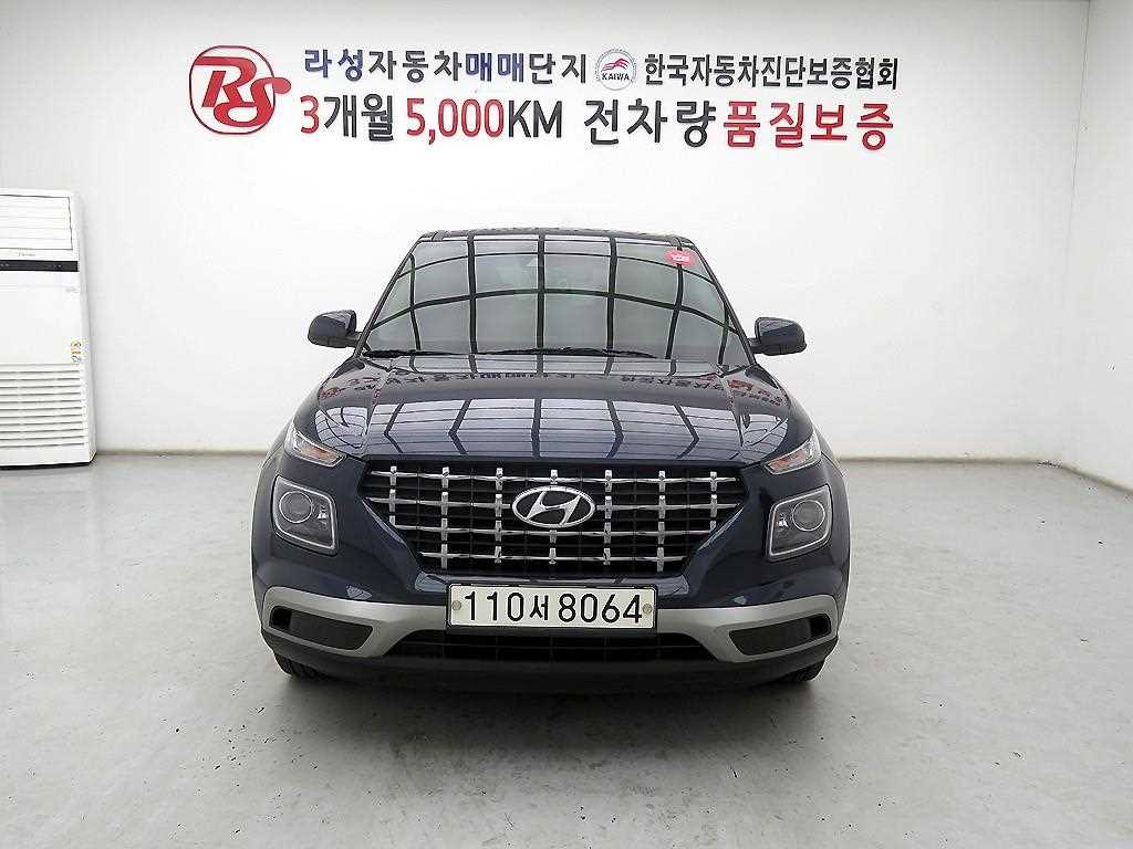 HYUNDAI Venue - Vista 2