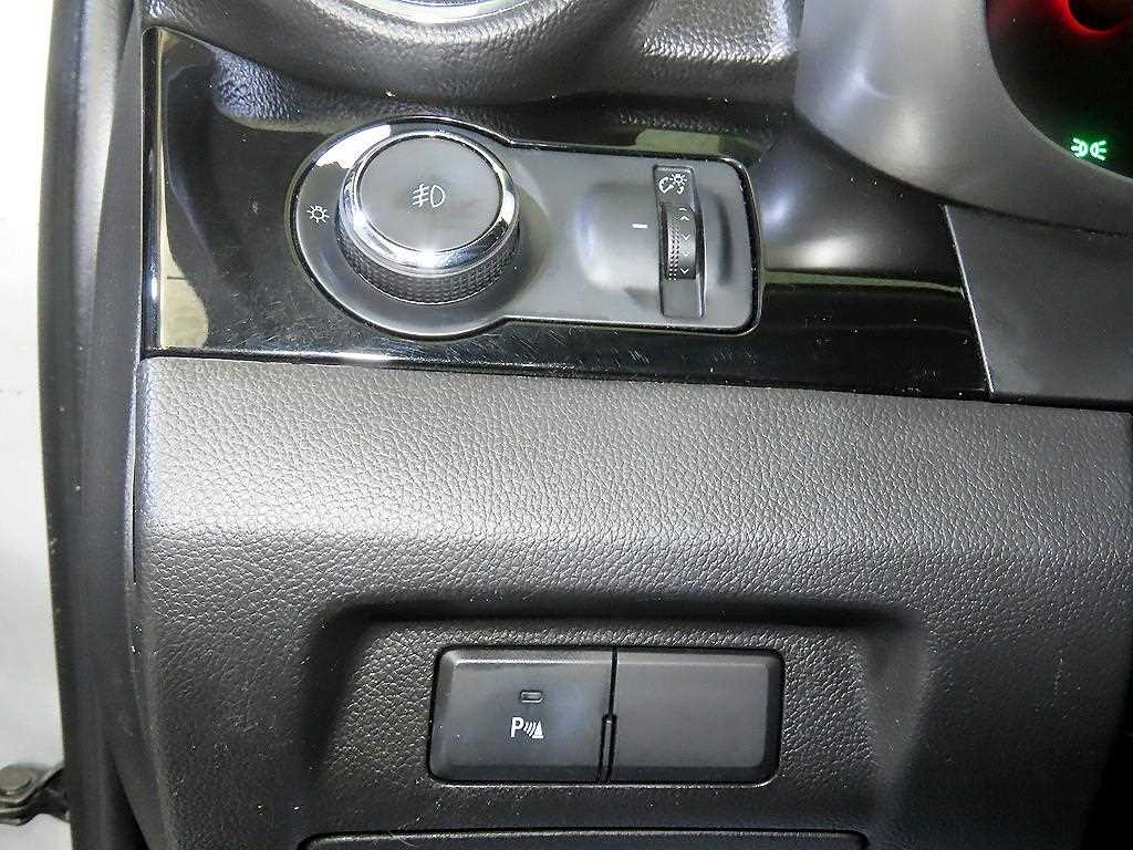 Chevrolet Orlando 2015 Plateado - Importación desde Corea - HF Imports Iquique - Foto 13