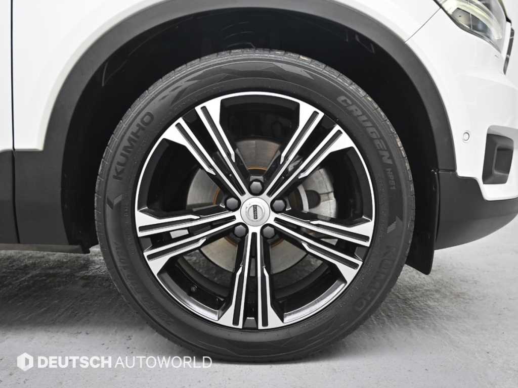 Volvo XC40 - Vista 5