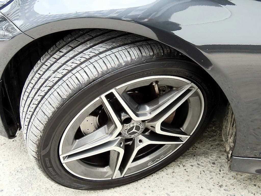 Mercedes Benz C Class 2019 Gris - Importación desde Corea - HF Imports Iquique - Foto 20