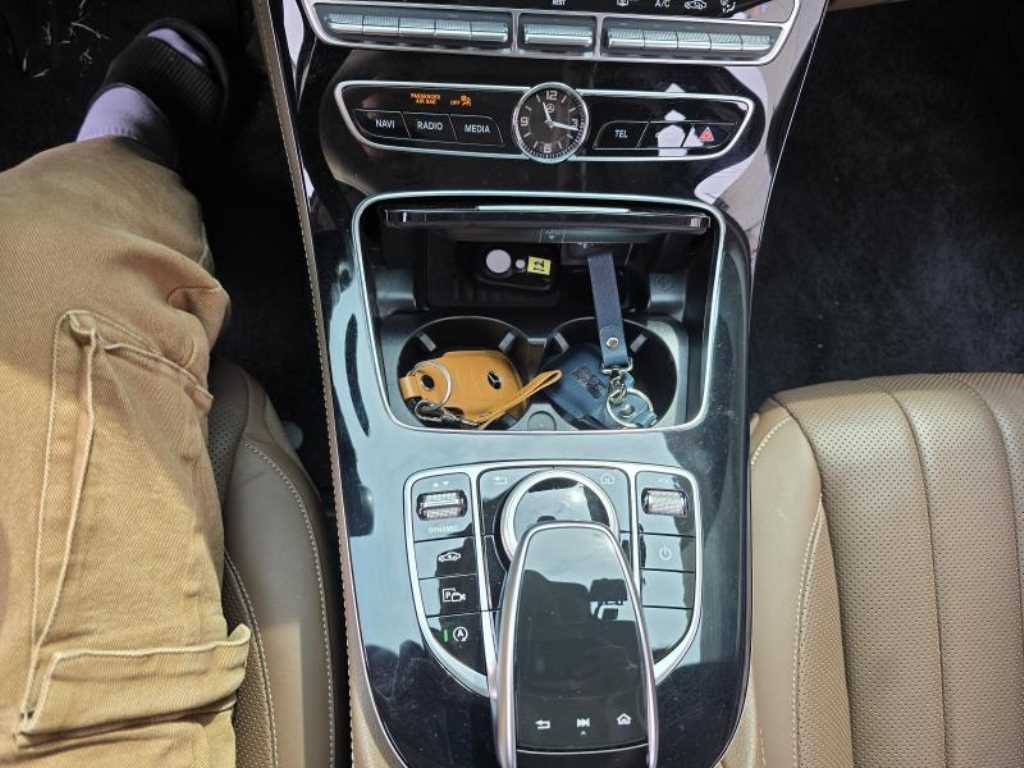 Mercedes Benz E class 2019 Gris - Importación desde Corea - HF Imports Iquique - Foto 13