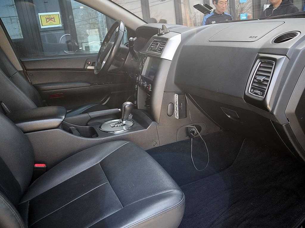 Ssangyong Korando 2017 Café - Importación desde Corea - HF Imports Iquique - Foto 13