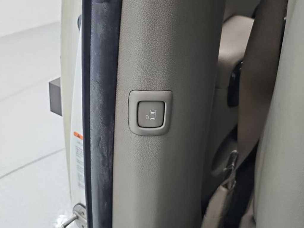 KIA Carnival 2016 Blanco - Importación desde Corea - HF Imports Iquique - Foto 19