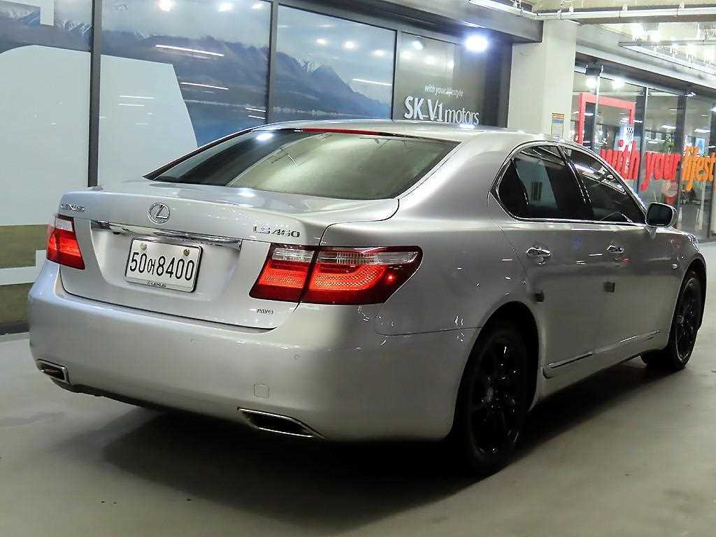 Lexus LS - Vista 4