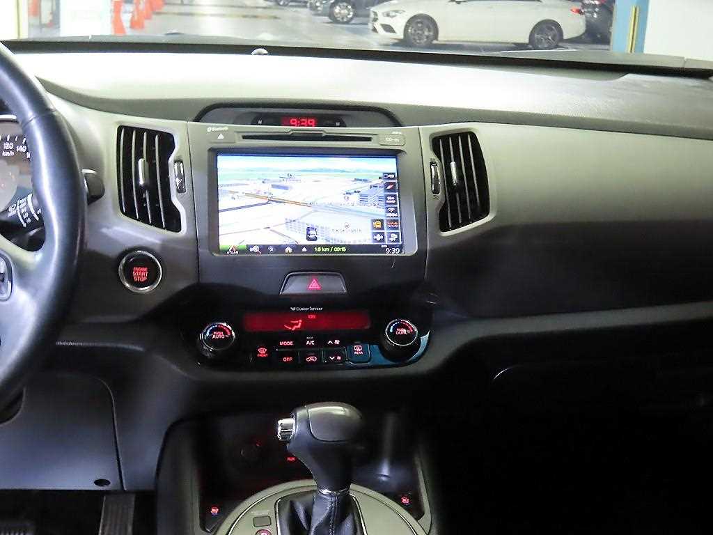 KIA Sportage - Vista 11