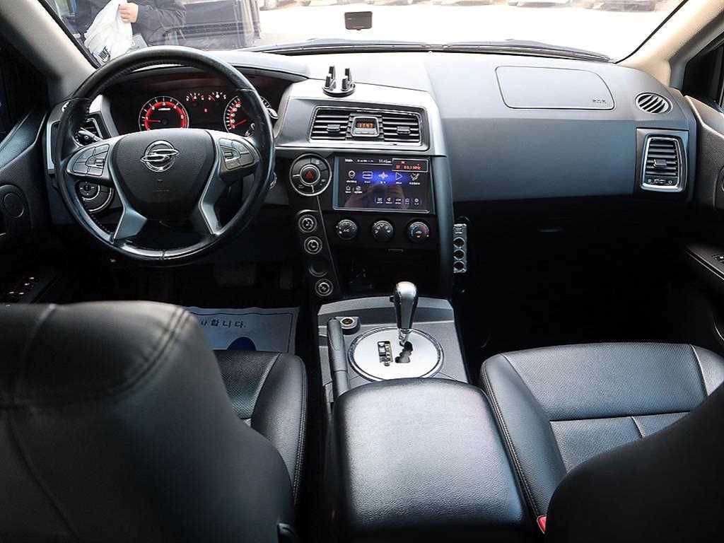 Ssangyong Korando - Vista 5