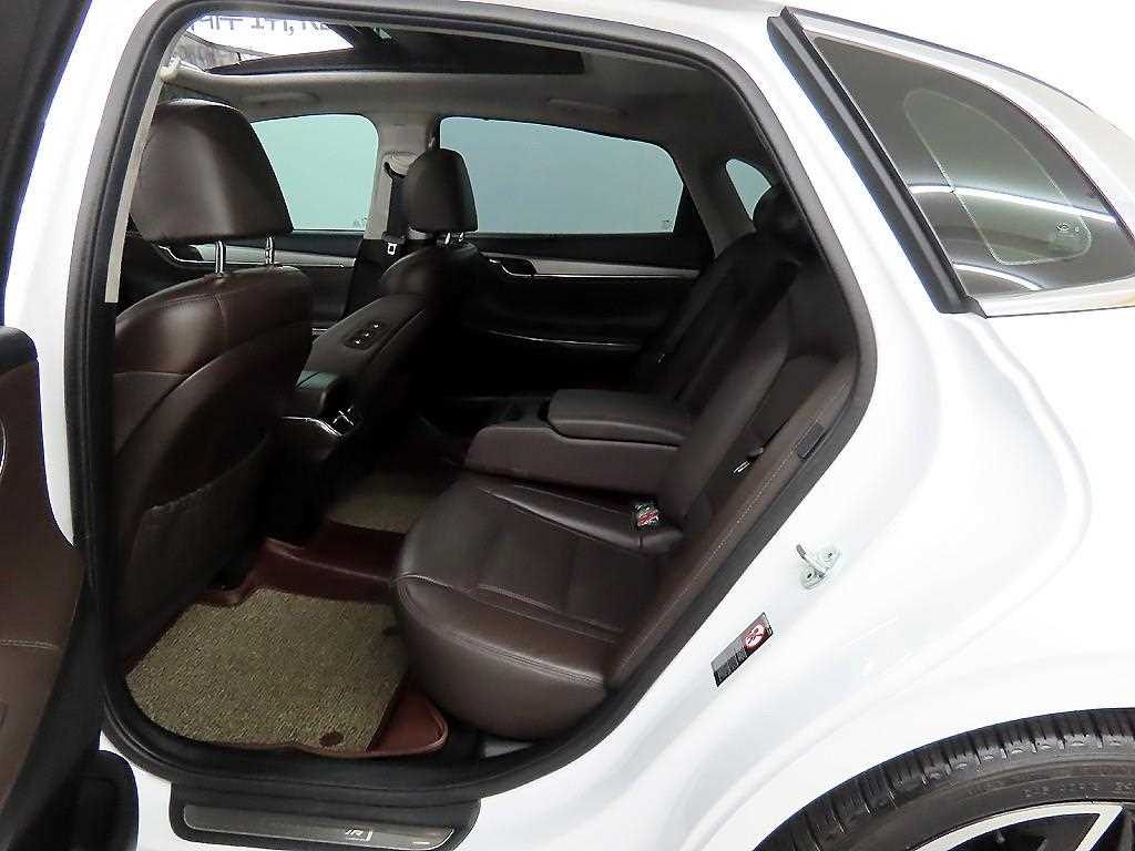 HYUNDAI Grandeur - Vista 6