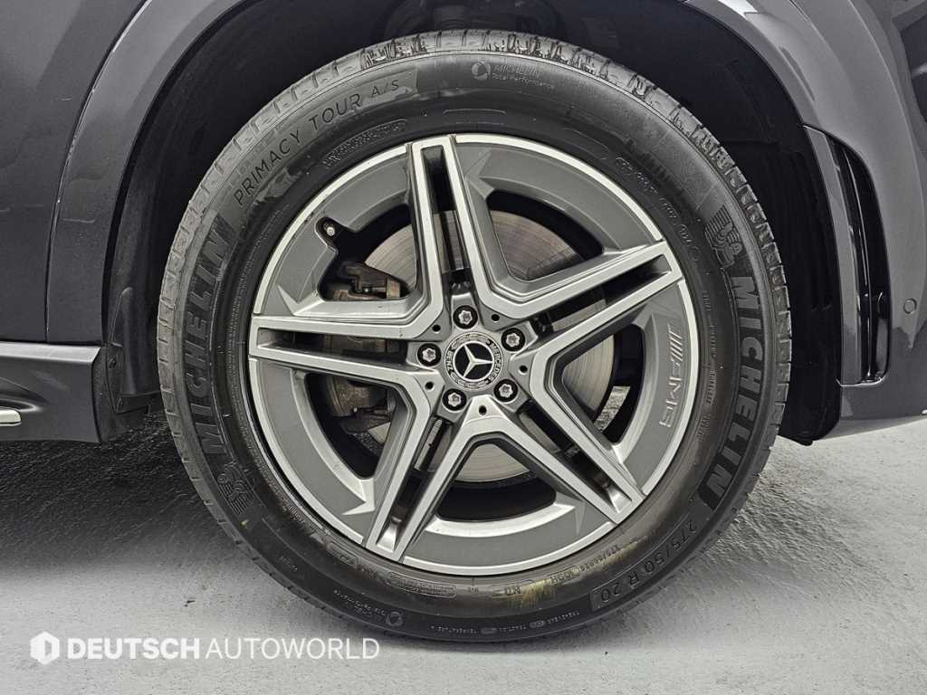 Mercedes Benz GLE Class - Vista 5