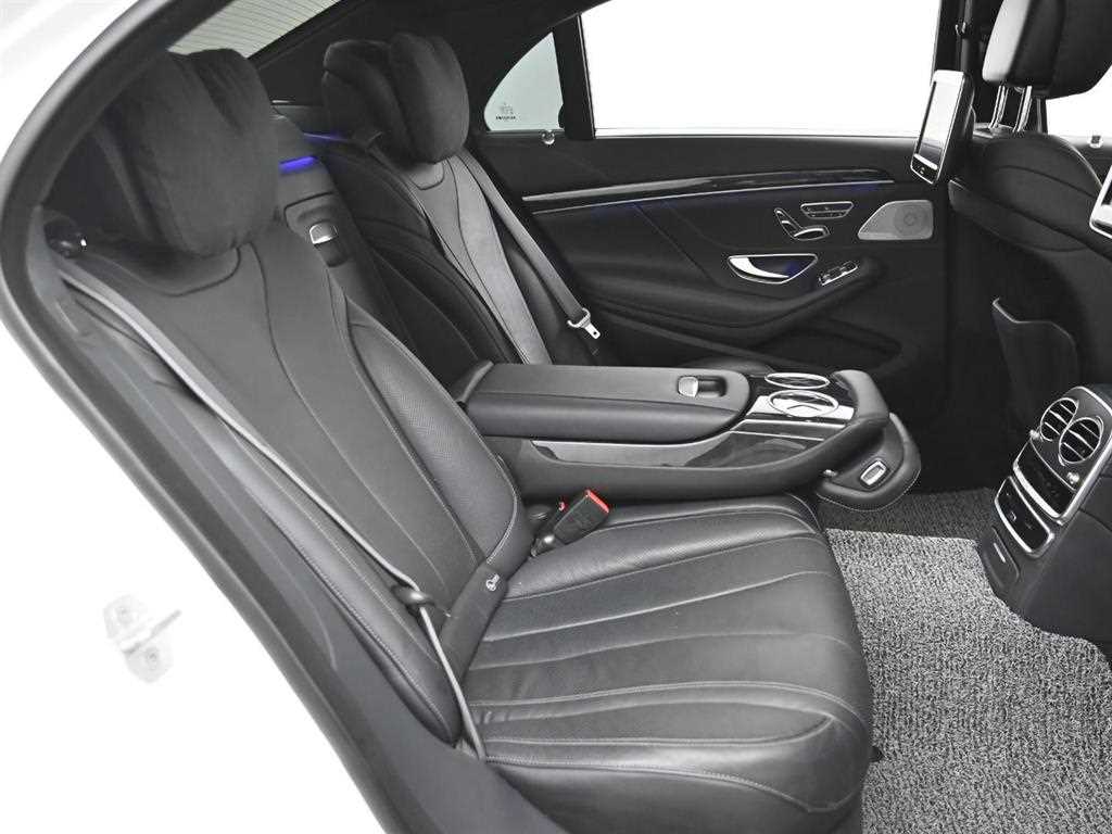 Mercedes Benz S Class - Vista 12